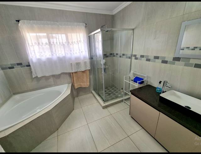 3 BEDROOM HOUSE FOR SALE IN LINMEYER